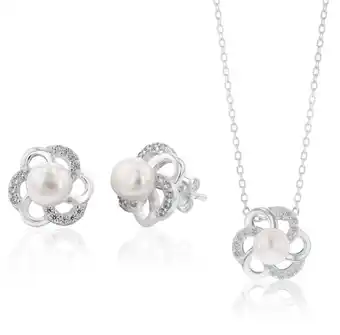 Shiels Sterling silver boxed freshwater pearl and zirconia flower set with 45cm chain offer