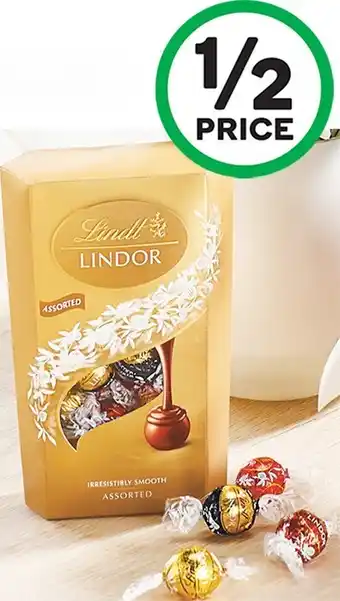 Woolworths Lindt Lindor Cornet 333g offer