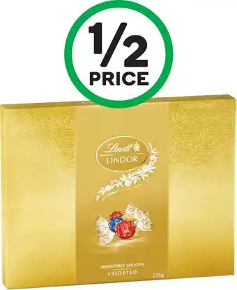 Woolworths Lindt Lindor Balls Assorted Gift Box 235g offer