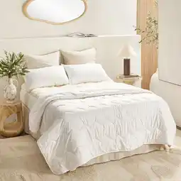 Pillow Talk Luxury 500gsm Australian Wool Quilt by Woolstar offer