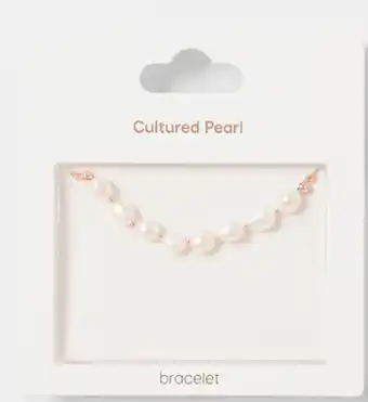Cultured pearl bracelet