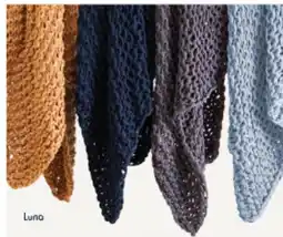 Pillow Talk Luna Chunky knit throw offer