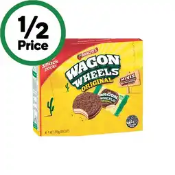 Woolworths Arnott’s Wagon Wheels Multipack Chocolate Biscuits 190g Pk 8 offer