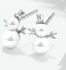 Cultured Freshwater Pearl Stud Earrings in Sterling Silver