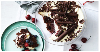 Gold summer berry & chocolate trifle 1.2kg
