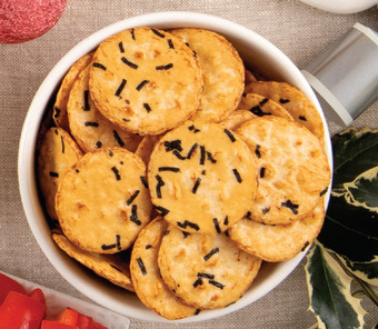 Drakes Arnott’s water crackers 125g offer