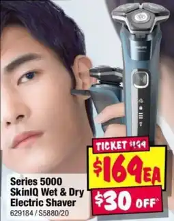 JB Hi-Fi Series 5000 SkinlQ Wet & Dry Electric Shaver offer