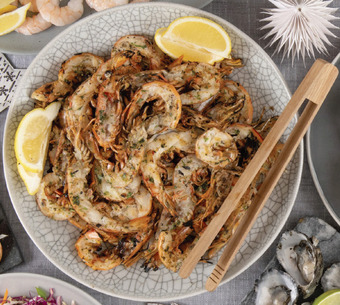 Drakes Australian large raw banana prawns offer