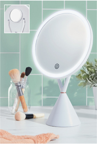 Illuminated cosmetic mirror