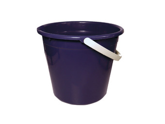 Plastic bucket