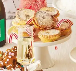 Foodland Yarrows Fruit Mince Pies offer