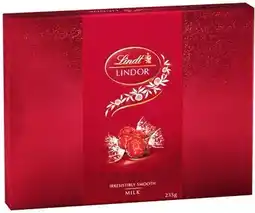 IGA Lindt Lindor Chocolate Gift Box 232‑235g Selected Varieties offer