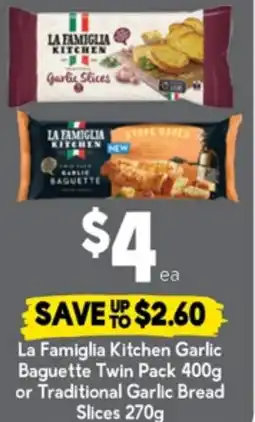 Drakes La Famiglia Kitchen Garlic Baguette or Traditional Garlic Bread Slices offer