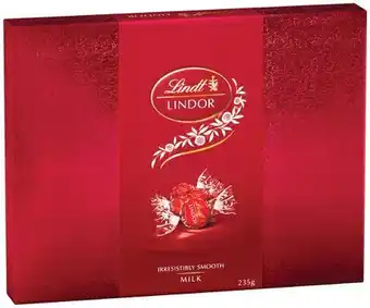 IGA Lindt Lindor Chocolate Gift Box 232‑235g Selected Varieties offer