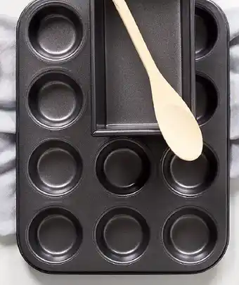 30% off Mastercraft 12 Cup Muffin Pan