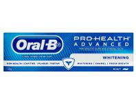 Oral-B Pro Health Advance Whitening Toothpaste 110g