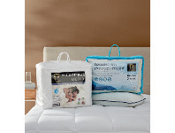 Harris Scarfe Ramesses 1000GSM Cooling Mattress Topper KB offer