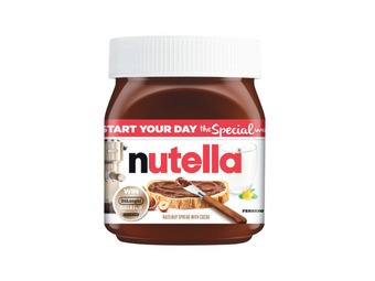 Foodworks Nutella hazelnut spread 400g, b-ready biscuit 132g or snack t12 180g offer