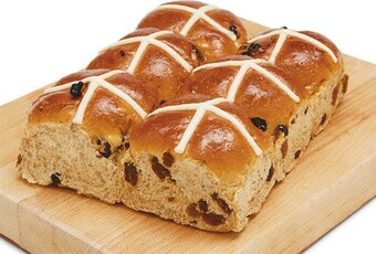 Woolworths Traditional Hot Cross Bun Varieties Pk 6-9* – Excluding Brioche Hot Cross Bun Varieties offer