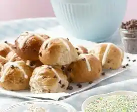 Roberts Hot Cross Bun Making Kit