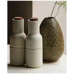 Woolworths Audo Copenhagen Set of 2 Salt & Pepper Bottle Grinders Hunting Green w/Walnut Lid offer