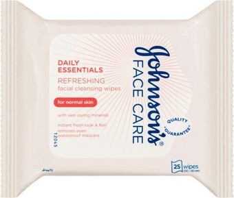 Coles Johnson & Johnson Cleansing Make Up Wipes 3 in 1 25 Pack offer