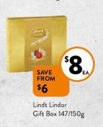 Foodworks Lindt lindor gift box 147/150g offer