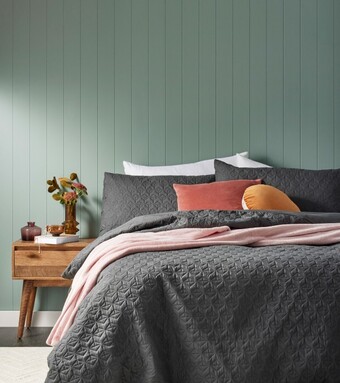Coles Pinsonic Quilt Cover Set Queen offer