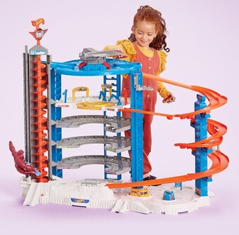 BIG W Hot Wheels Super Ultimate Garage offer