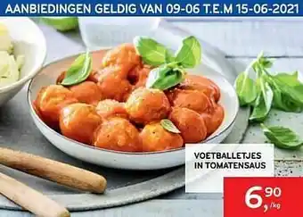 Voetballetjes in tomatensaus