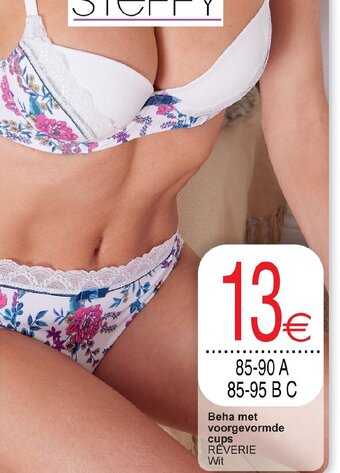 Cora Beha met voorgevormde cups aanbieding