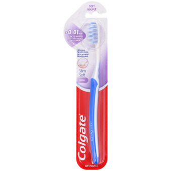 Action Colgate tandenborstel Slim Soft aanbieding