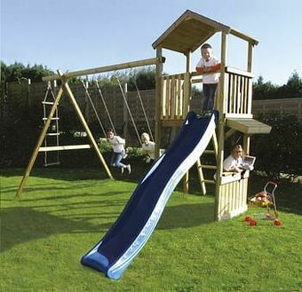 Dreamland BnB Wood schommel Nieuwpoort Shop met blauwe glijbaan aanbieding