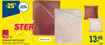 Sierkussen of plaid "fake rabbit'