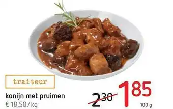 Konijn met pruimen