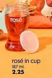 Rosé in cup