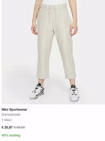 Nike Nike Sportswear aanbieding