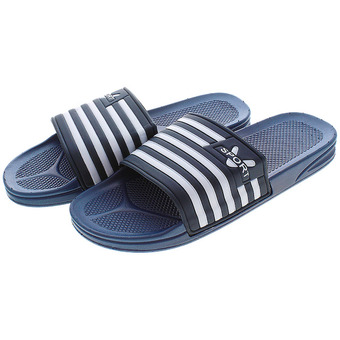 Action Bad- en saunaslippers aanbieding