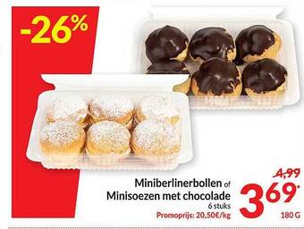 Miniberlinerbollen of minisoezen met chocolade