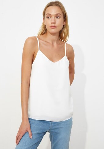 Trendyol vrouwen dun geschorst basis blouse