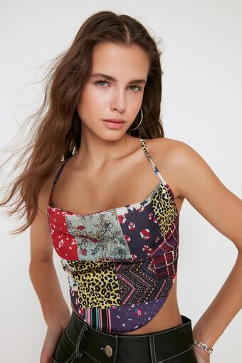 Trendyol vrouwen dun geschorst basis blouse