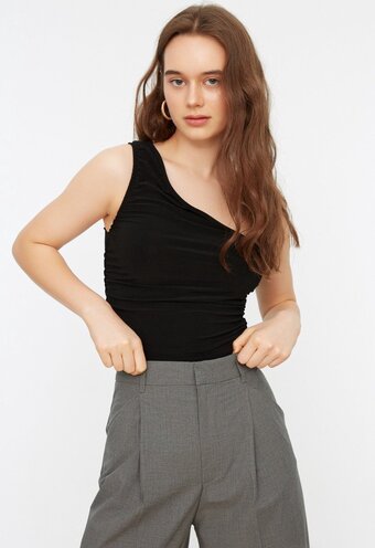 Trendyol vrouwen een schouder basis blouse