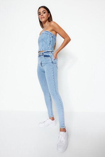 Bol.com Trendyol vrouwen normale taille mager jeans aanbieding