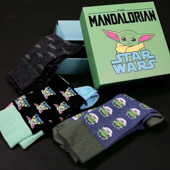 Bol.com Star wars - the mandalorian - sokken in kado box - 3 paar 40-46 aanbieding