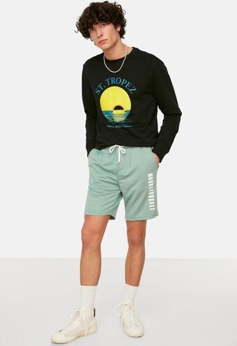 Bol.com Trendyol mannen midi normale taille rechtdoor short aanbieding