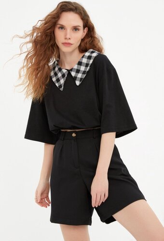 Bol.com Trendyol mini hoge taille rechtdoor short aanbieding