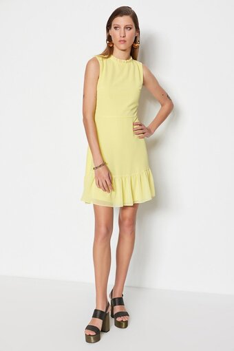 Bol.com Trendyol standaard mouw staande kraag a-lijn jurk aanbieding