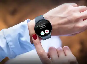 Samsung galaxy watch5 rosegoud 40mm + duo draadloze oplader 15w