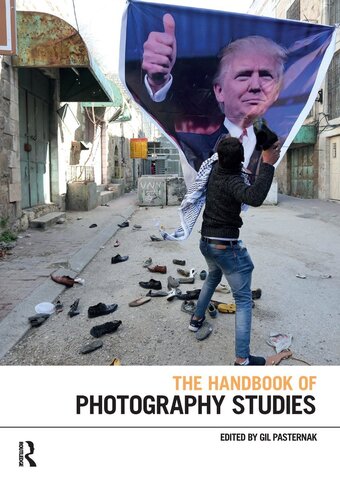Bol.com The handbook of photography studies aanbieding