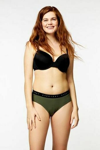 HEMA HEMA Padded T-shirt Bh Micro Recycled Zwart (zwart) aanbieding